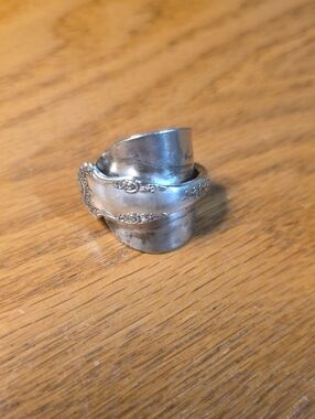 Vintage-Inspired Silver Floral Spoon Ring - Silver